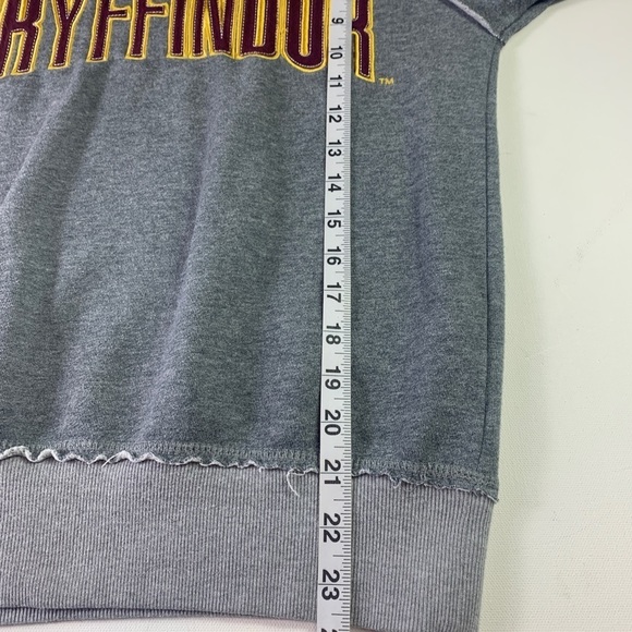 Universal Studios Harry Potter Gryffindor Wizarding World Crewneck Sweatshirt XS - Picture 9 of 12